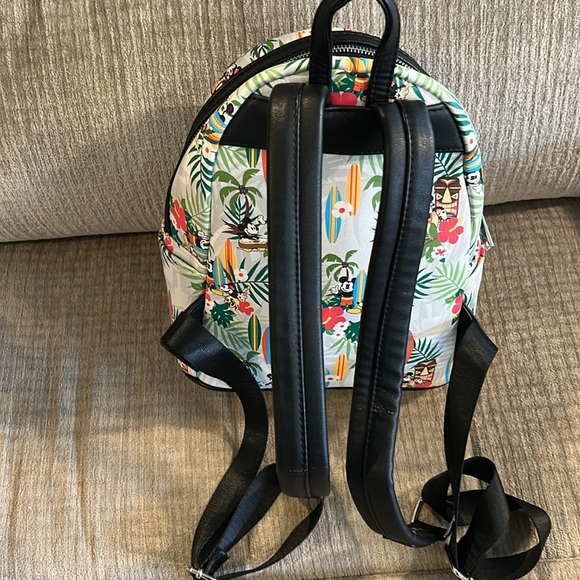 Disney’s making a mini tropical surfboard lounge fly backpack 10 1/2 x 9 - Picture 4 of 10